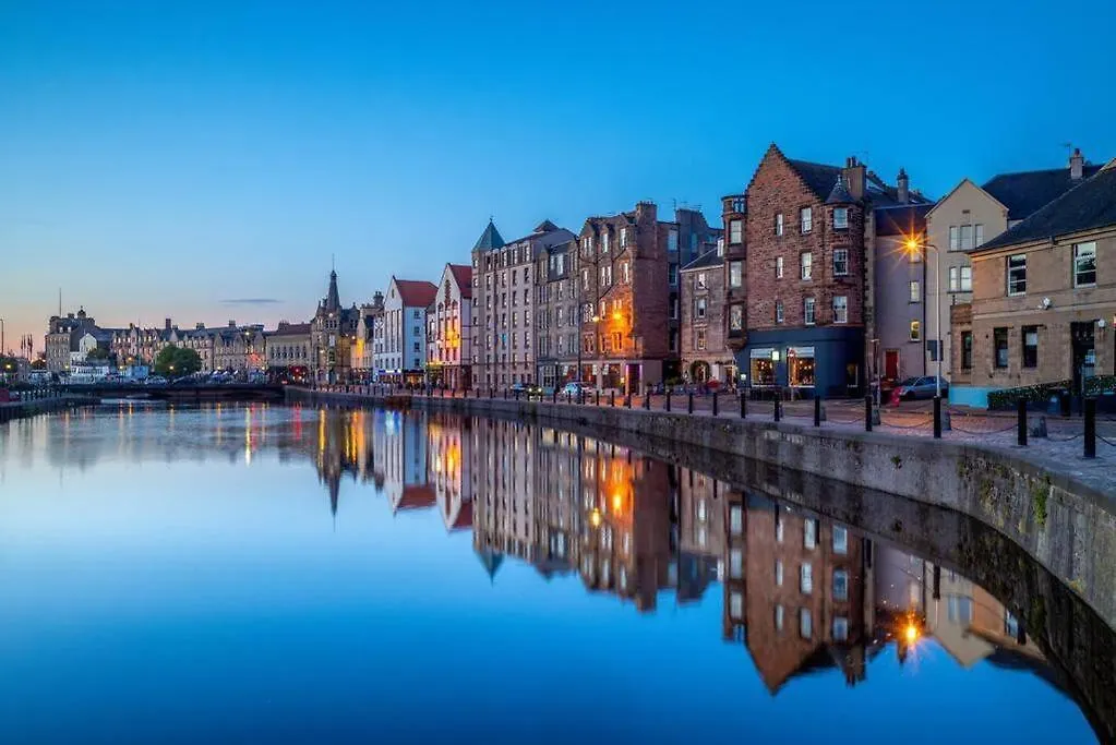 My Waterfront Apartment, Views Over Water Of Leith 爱丁堡 英国